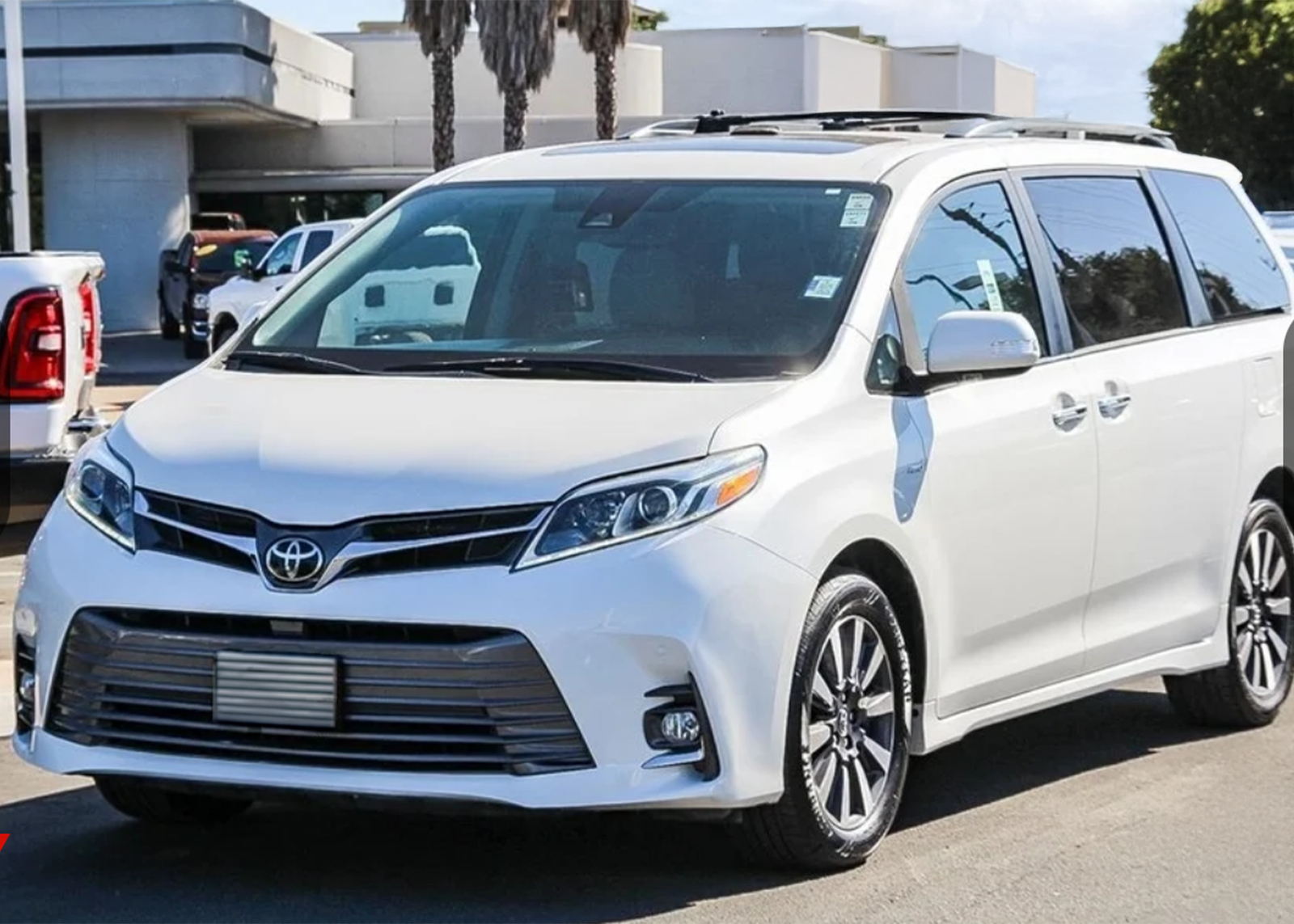 2018 Toyota Sienna Ext1