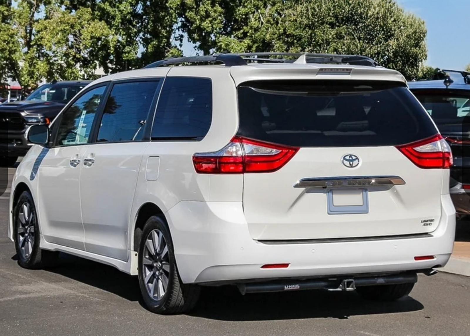 2018 Toyota Sienna Ext2