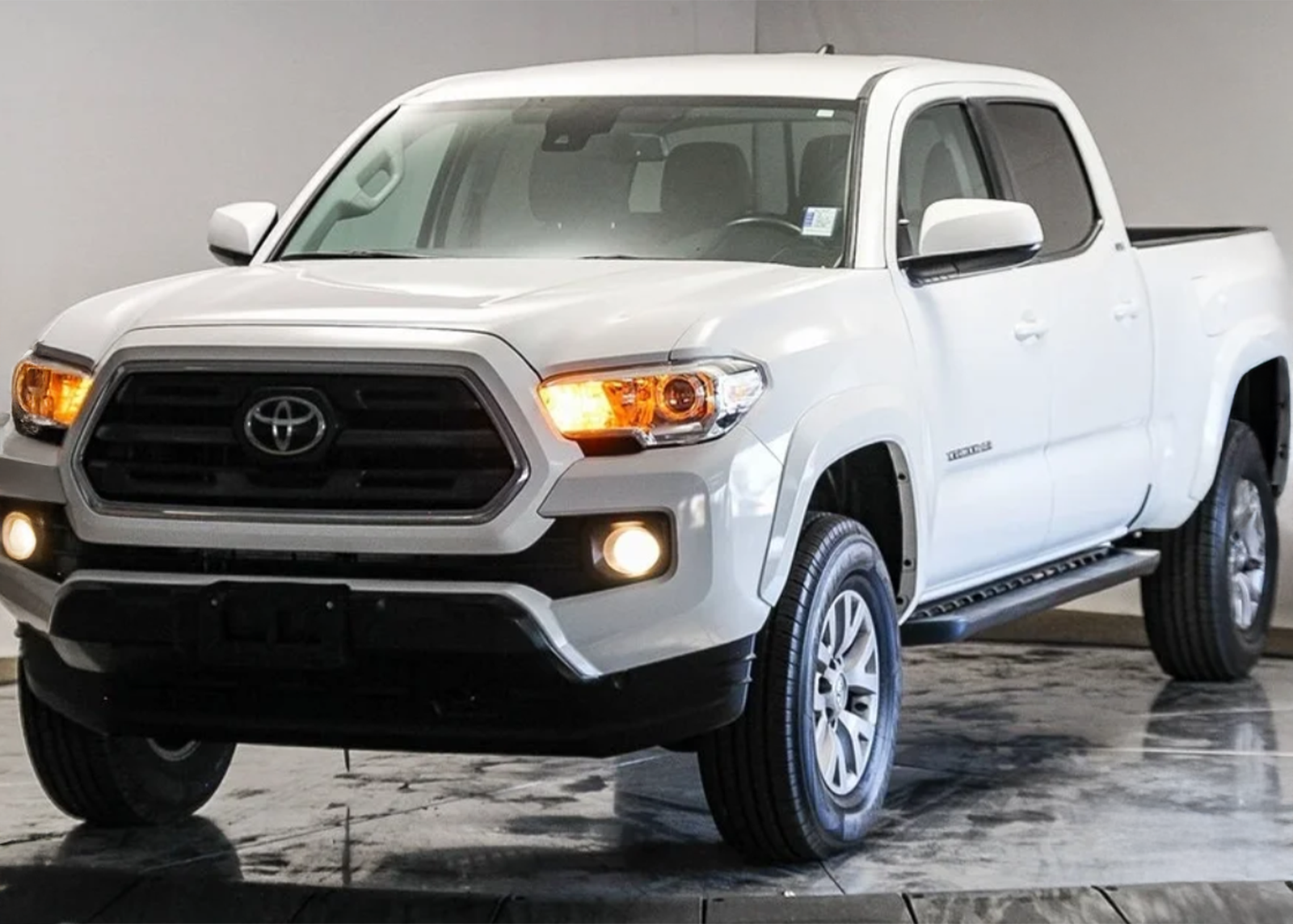 2019 Toyota Tacoma Ext2